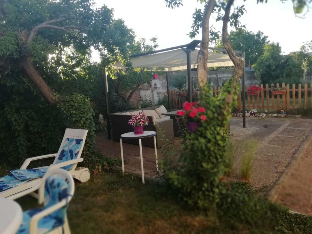 Willa Boleta A 5 Minutos De Leon, Casa Con Jardin San Andrés del Rabanedo Zewnętrze zdjęcie