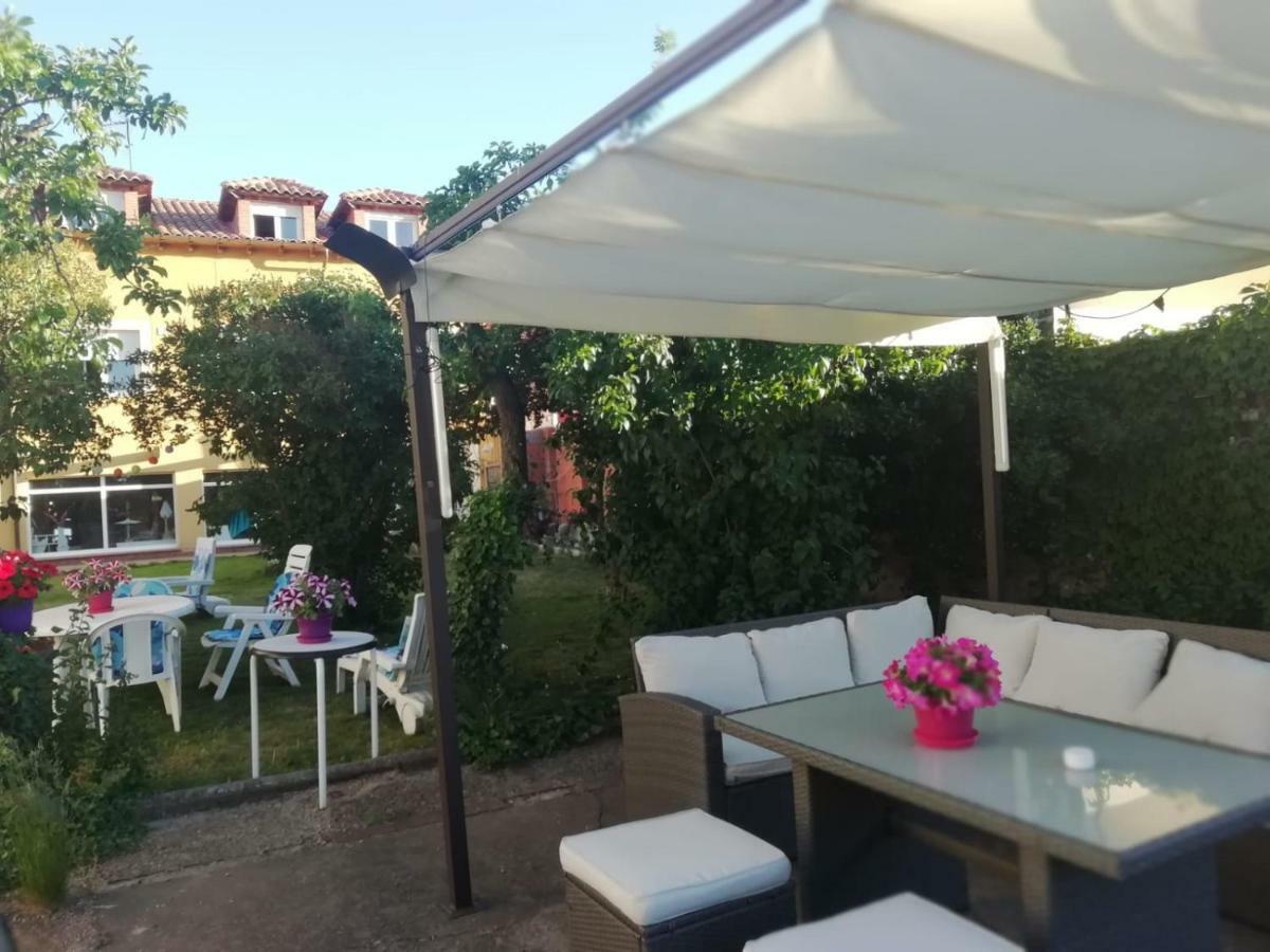 Willa Boleta A 5 Minutos De Leon, Casa Con Jardin San Andrés del Rabanedo Zewnętrze zdjęcie